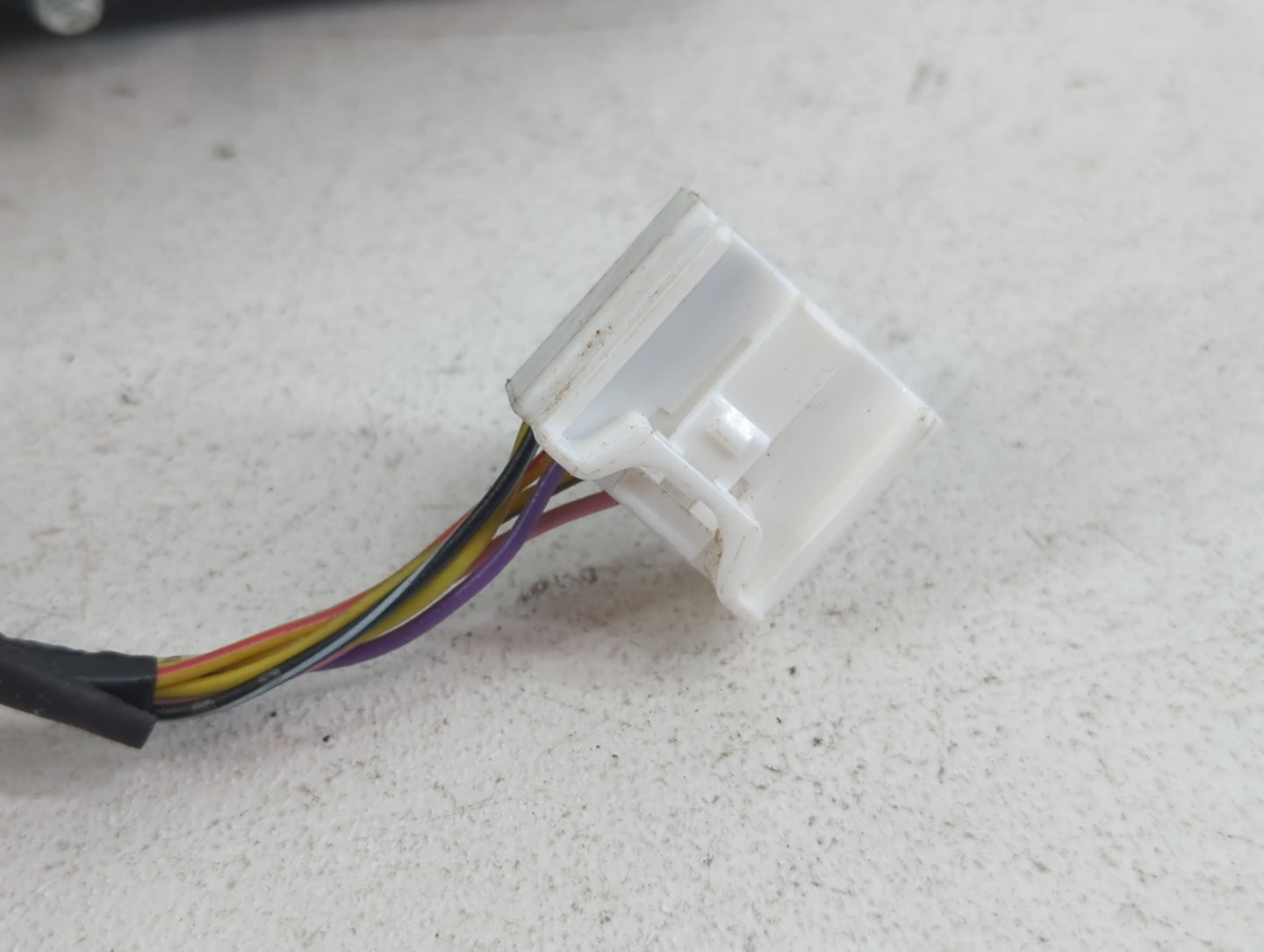 2017 Honda Hr-V Driver Side View Mirror - Left Door Mirror OEM Used - Oemusedautoparts1.com