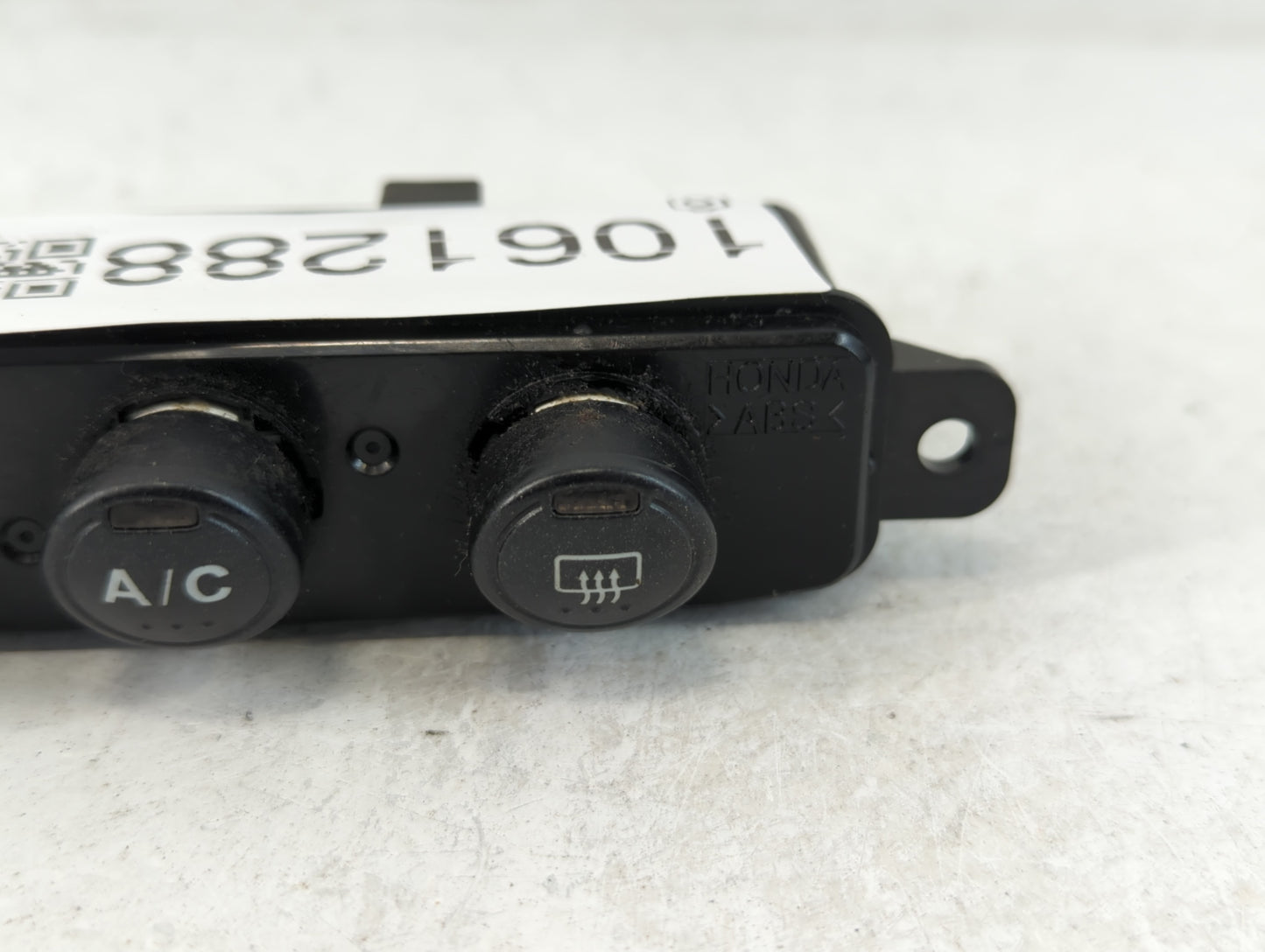 2011-2017 Honda Odyssey Climate Control Module Temperature AC/Heater Replacement P/N:NH-365L Fits OEM Used Auto Parts - Oemu
