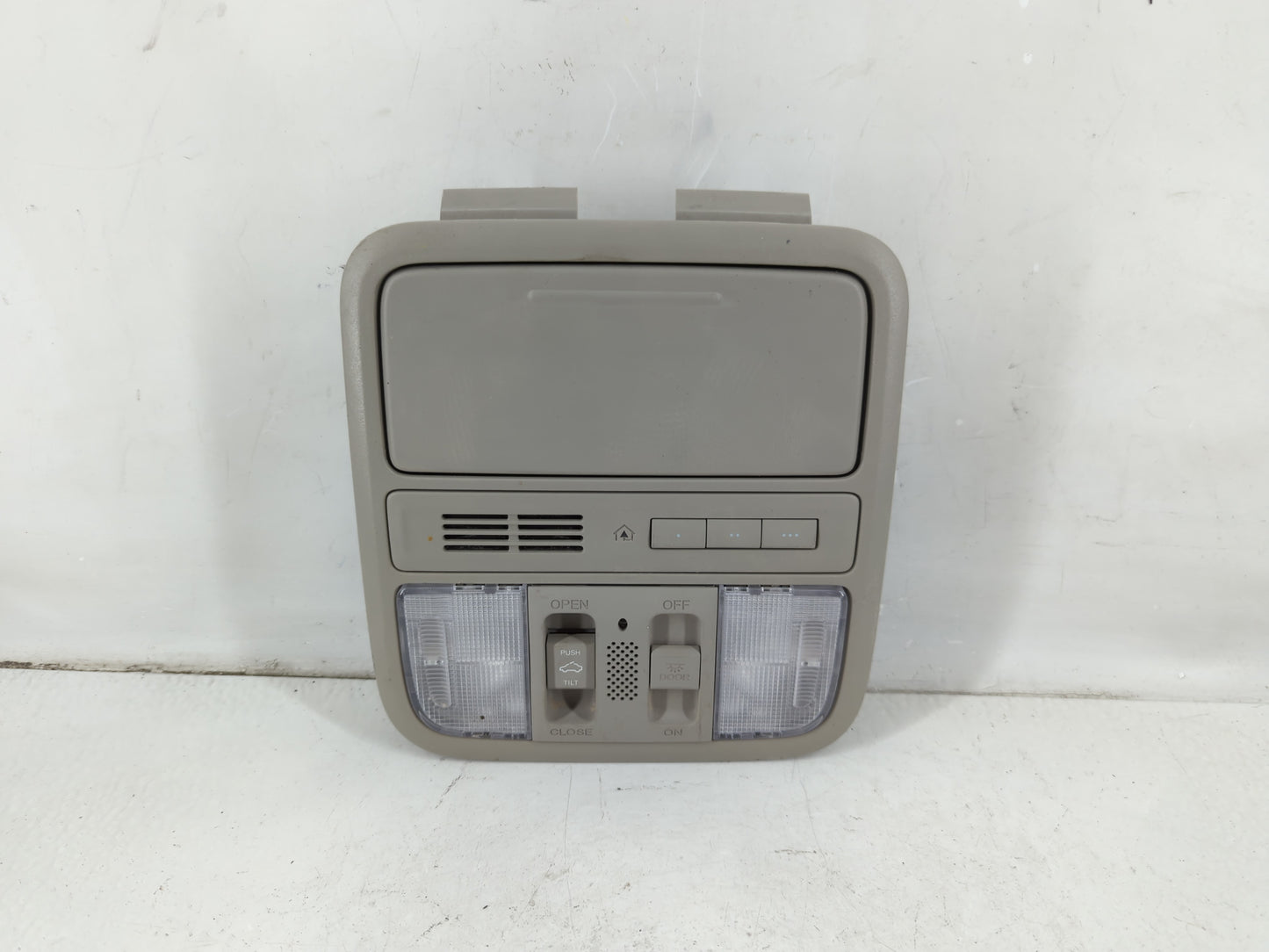 2017 Honda Odyssey Overhead Roof Console - Oemusedautoparts1.com