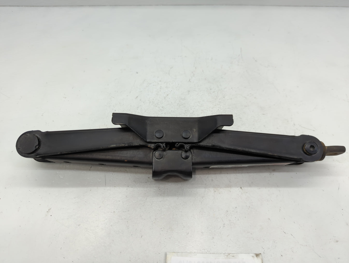 2017 Honda Odyssey Spare Scissor Car Jack - Oemusedautoparts1.com