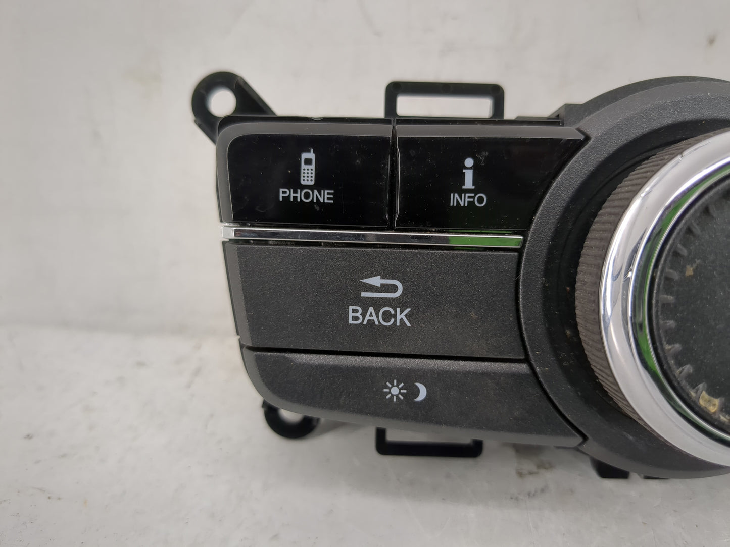 2014-2017 Honda Odyssey Radio Control Panel - Oemusedautoparts1.com