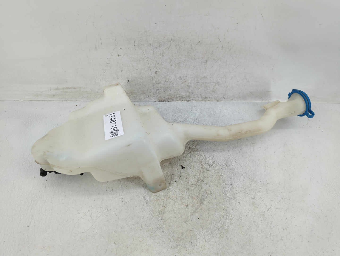2011-2017 Honda Odyssey Windshield Washer Fluid Reservoir Bottle Oem - Oemusedautoparts1.com