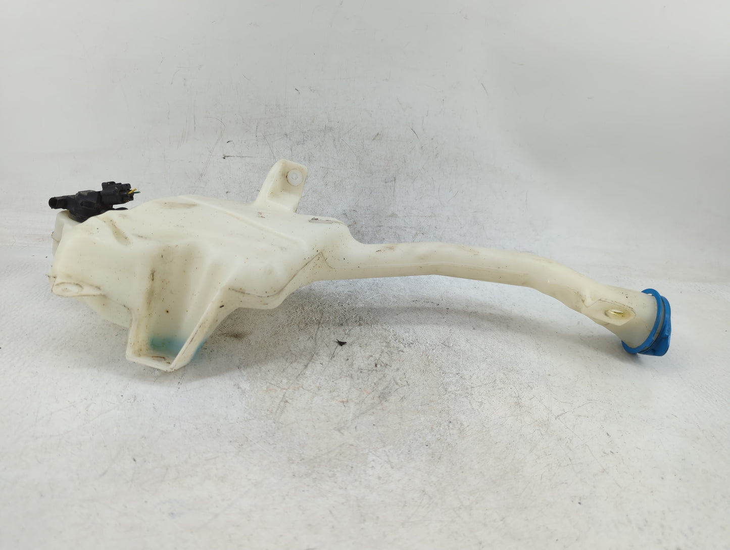 2011-2017 Honda Odyssey Windshield Washer Fluid Reservoir Bottle Oem - Oemusedautoparts1.com