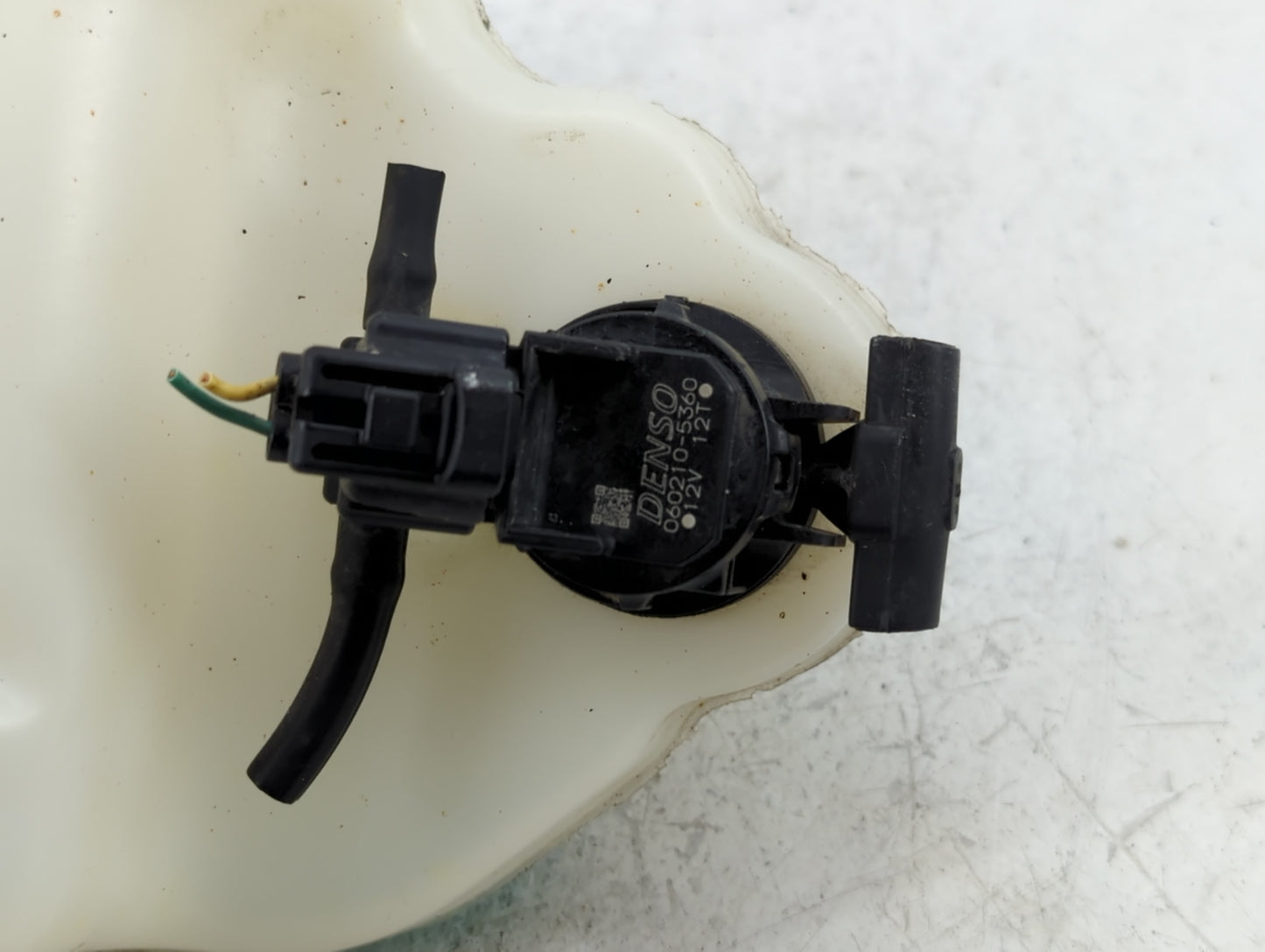 2011-2017 Honda Odyssey Windshield Washer Fluid Reservoir Bottle Oem - Oemusedautoparts1.com