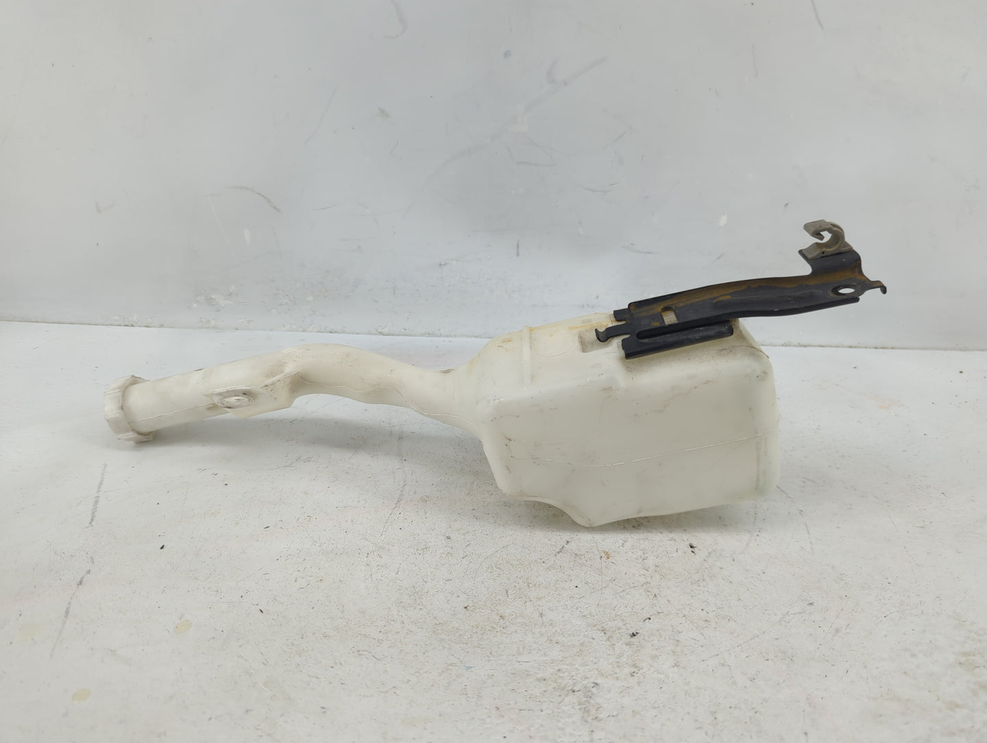 2011-2017 Honda Odyssey Windshield Washer Fluid Reservoir Bottle Oem - Oemusedautoparts1.com
