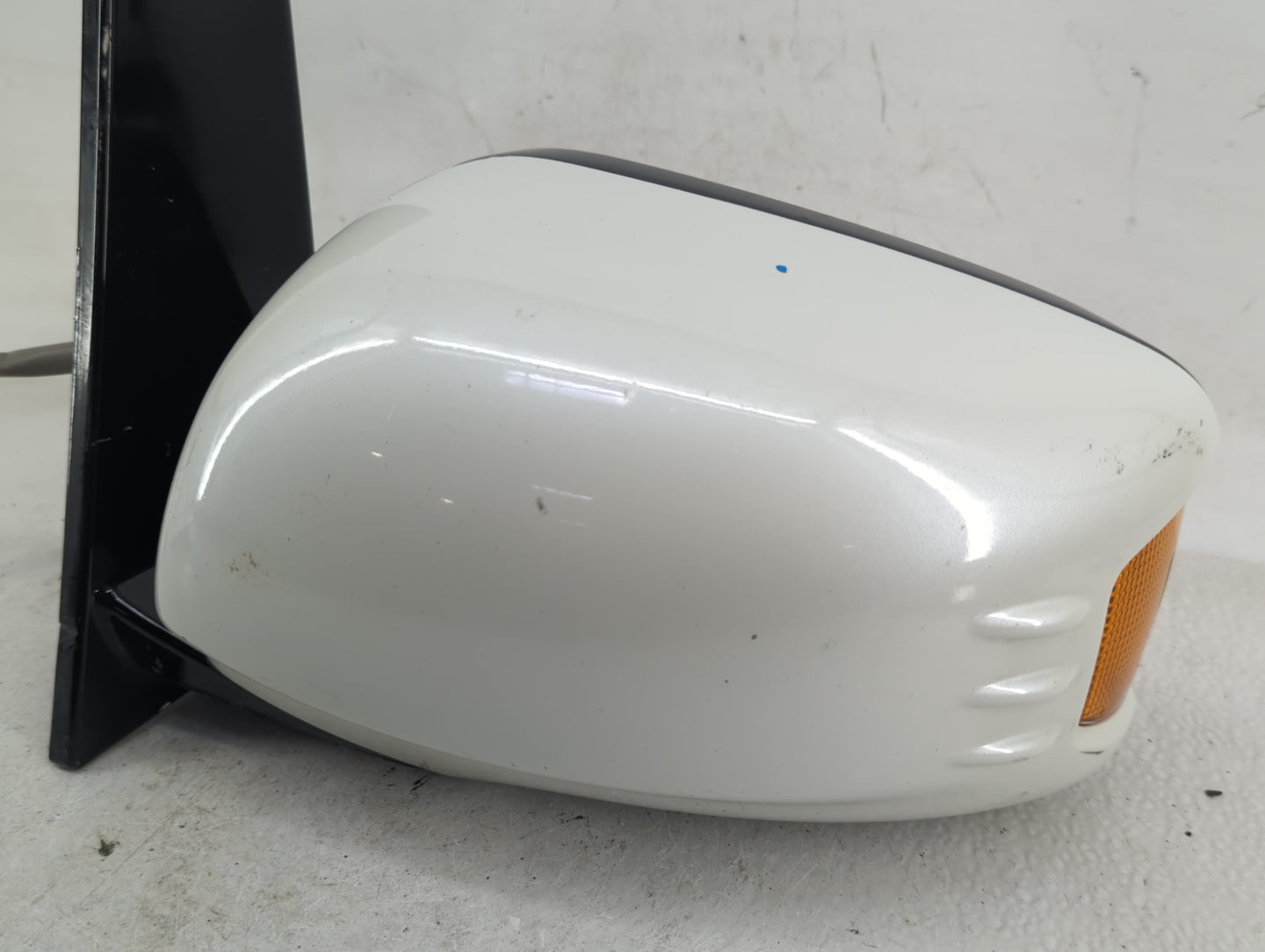 2014-2017 Honda Odyssey Driver Side View Mirror - Left Door Mirror OEM Used - Oemusedautoparts1.com