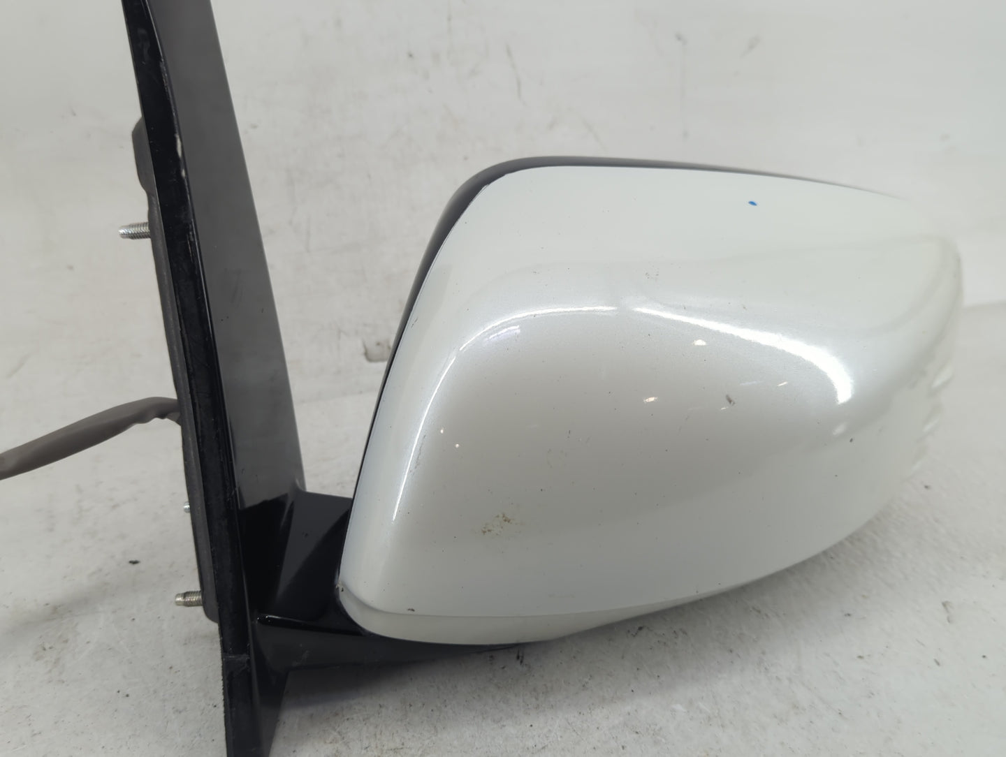 2014-2017 Honda Odyssey Driver Side View Mirror - Left Door Mirror OEM Used - Oemusedautoparts1.com