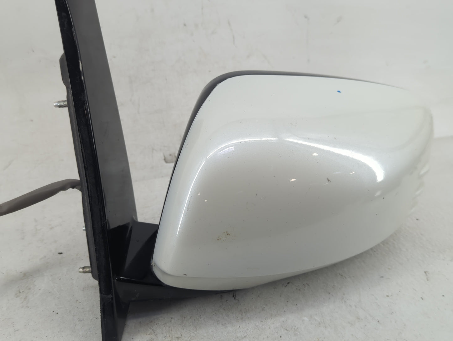 2014-2017 Honda Odyssey Driver Side View Mirror - Left Door Mirror OEM Used - Oemusedautoparts1.com