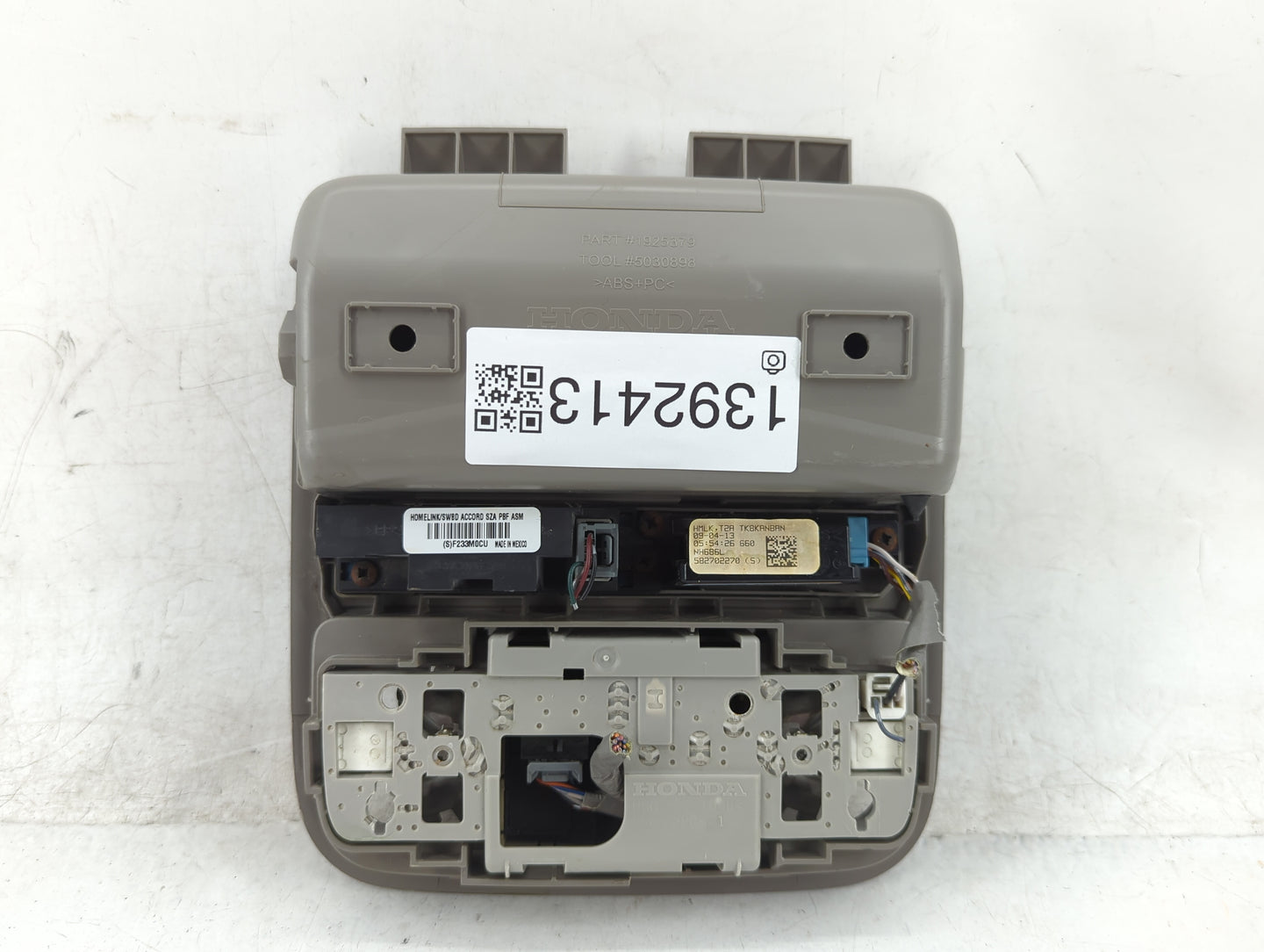 2017 Honda Odyssey Overhead Roof Console - Oemusedautoparts1.com
