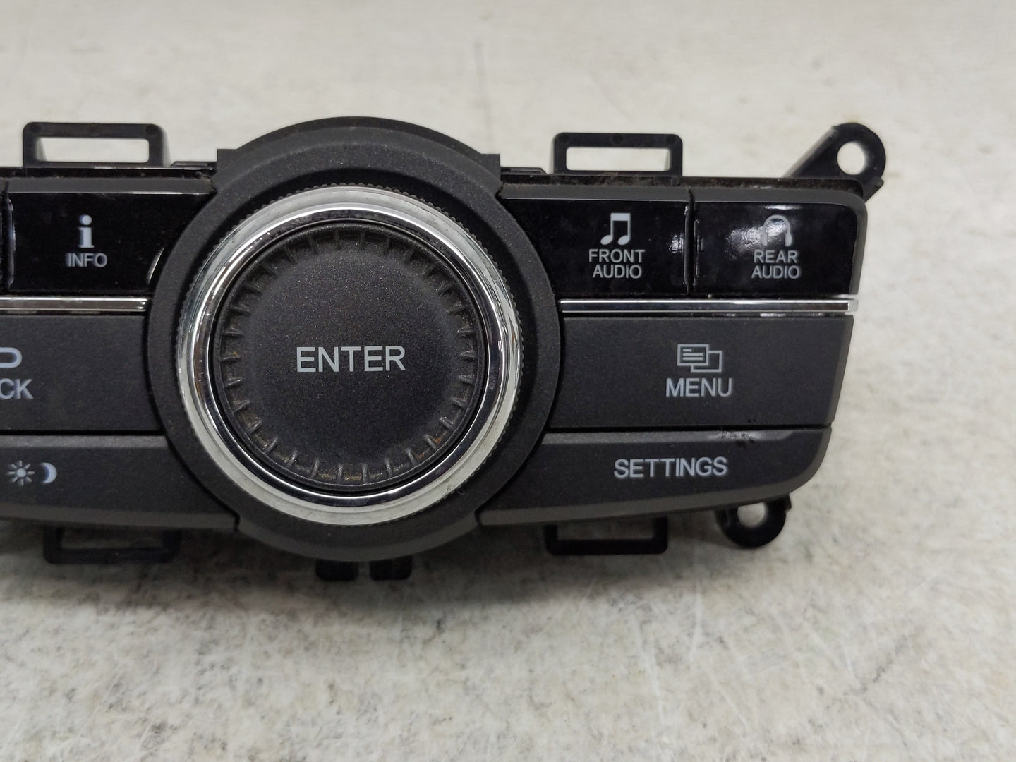 2014-2017 Honda Odyssey Radio Control Panel - Oemusedautoparts1.com