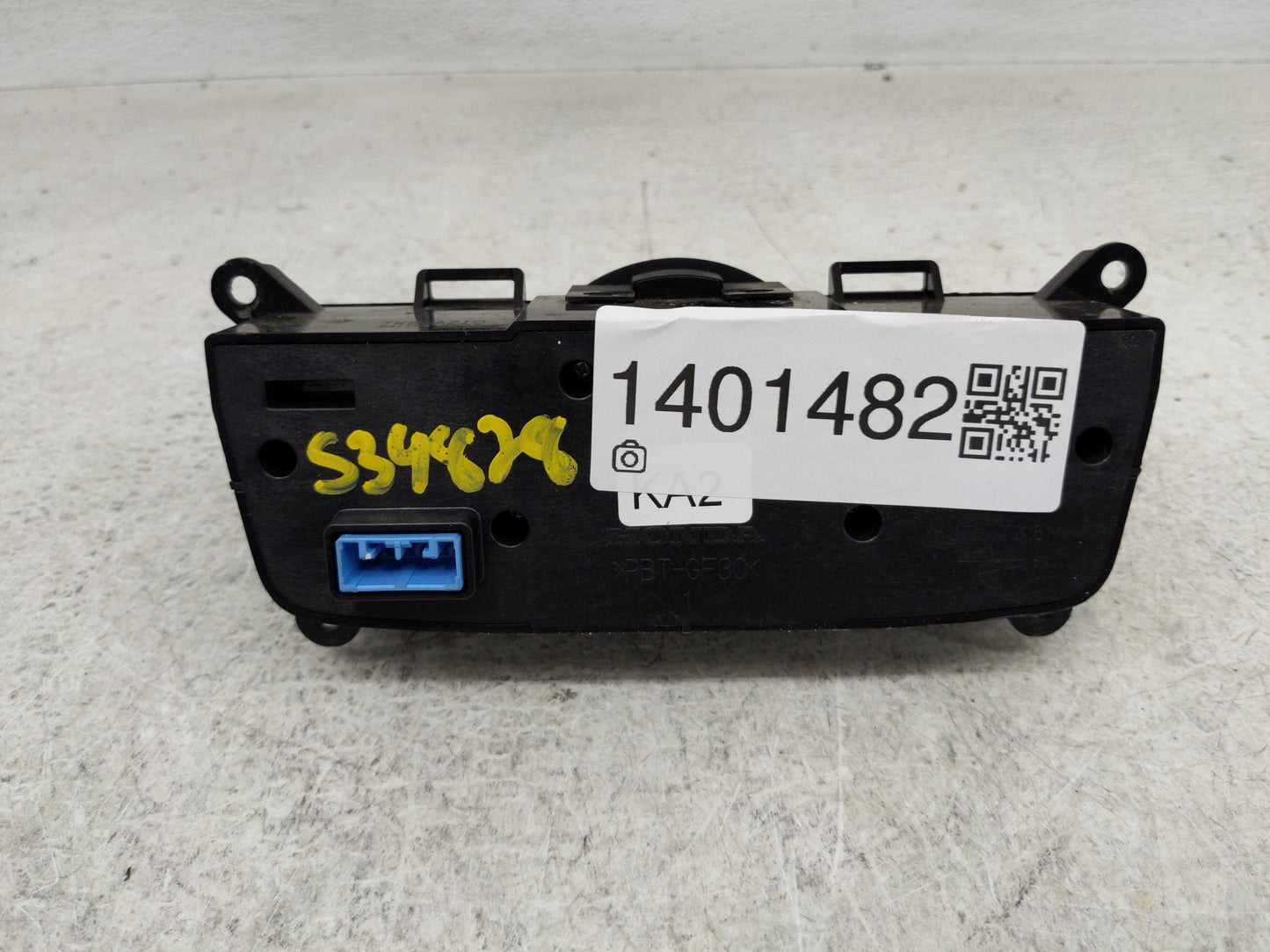 2014-2017 Honda Odyssey Radio Control Panel - Oemusedautoparts1.com