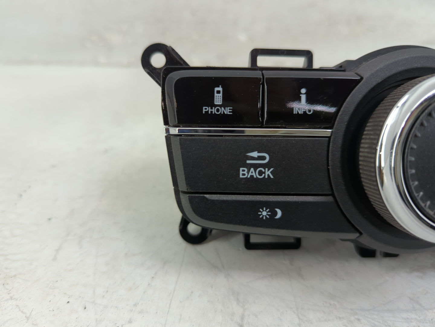 2014-2017 Honda Odyssey Radio Control Panel - Oemusedautoparts1.com