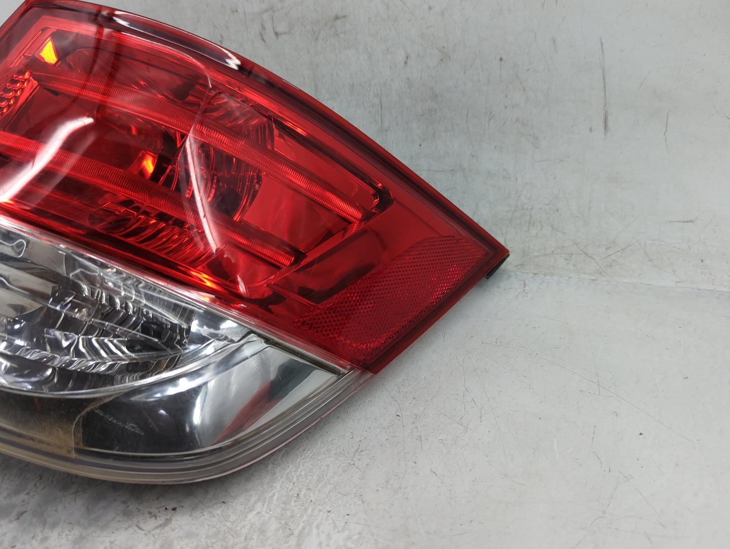 2014-2017 Honda Odyssey Tail Light Assembly Passenger Right OEM P/N:949314 Fits Fits 2014 2015 2016 2017 OEM Used Auto Parts