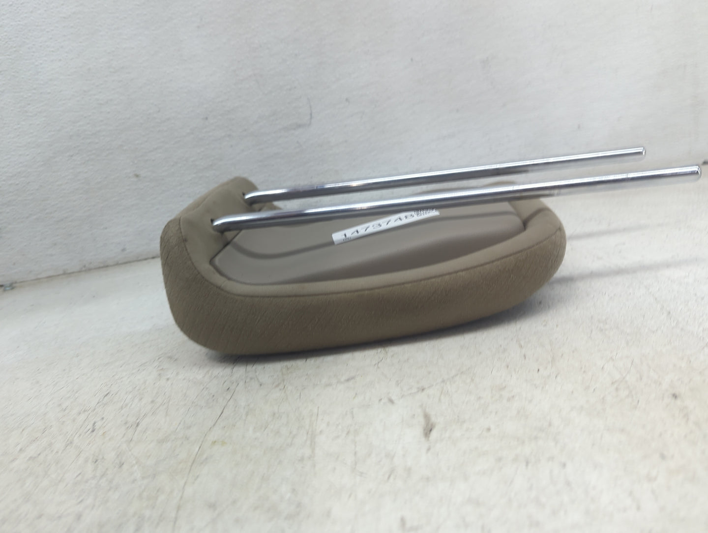 2017 Honda Odyssey Headrest Head Rest Rear Center Seat Fits OEM Used Auto Parts - Oemusedautoparts1.com