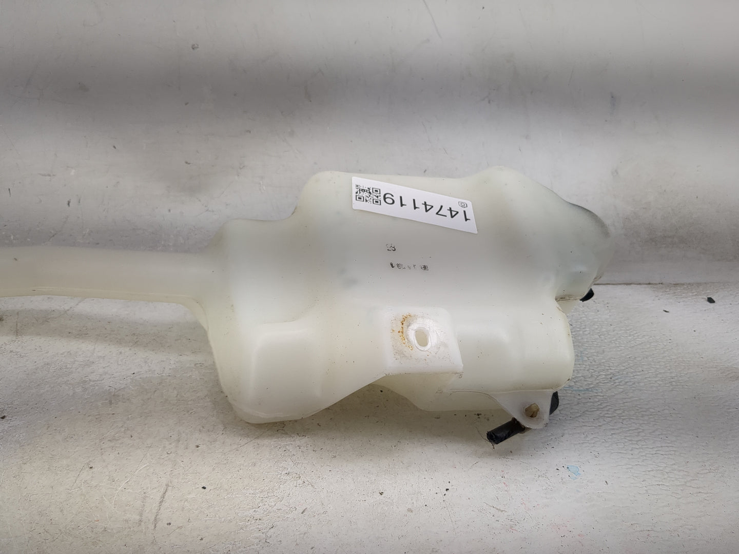 2011-2017 Honda Odyssey Windshield Washer Fluid Reservoir Bottle Oem 1474119 - Oemusedautoparts1.com