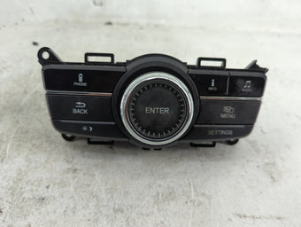 compare product 2017 Honda Odyssey Climate Control Module Temperature AC/Heater Replacement P/N:PBT-GF30 Fits OEM Used Auto Parts