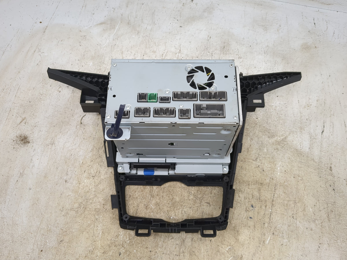 2017 Honda Odyssey Radio AM FM Cd Player Receiver Replacement P/N:AHB303126 OEM Used Auto Parts - Oemusedautoparts1.com