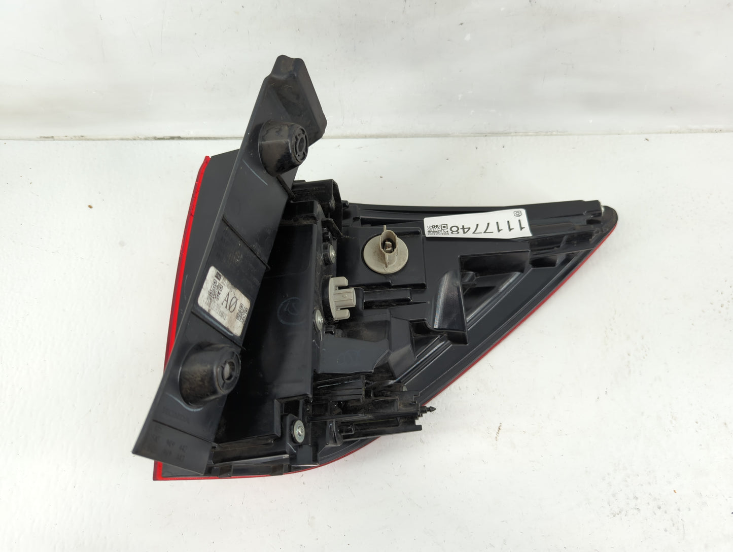 2017 Honda Pilot Tail Light Assembly Driver Left OEM P/N:2XL 949 442 Fits OEM Used Auto Parts - Oemusedautoparts1.com