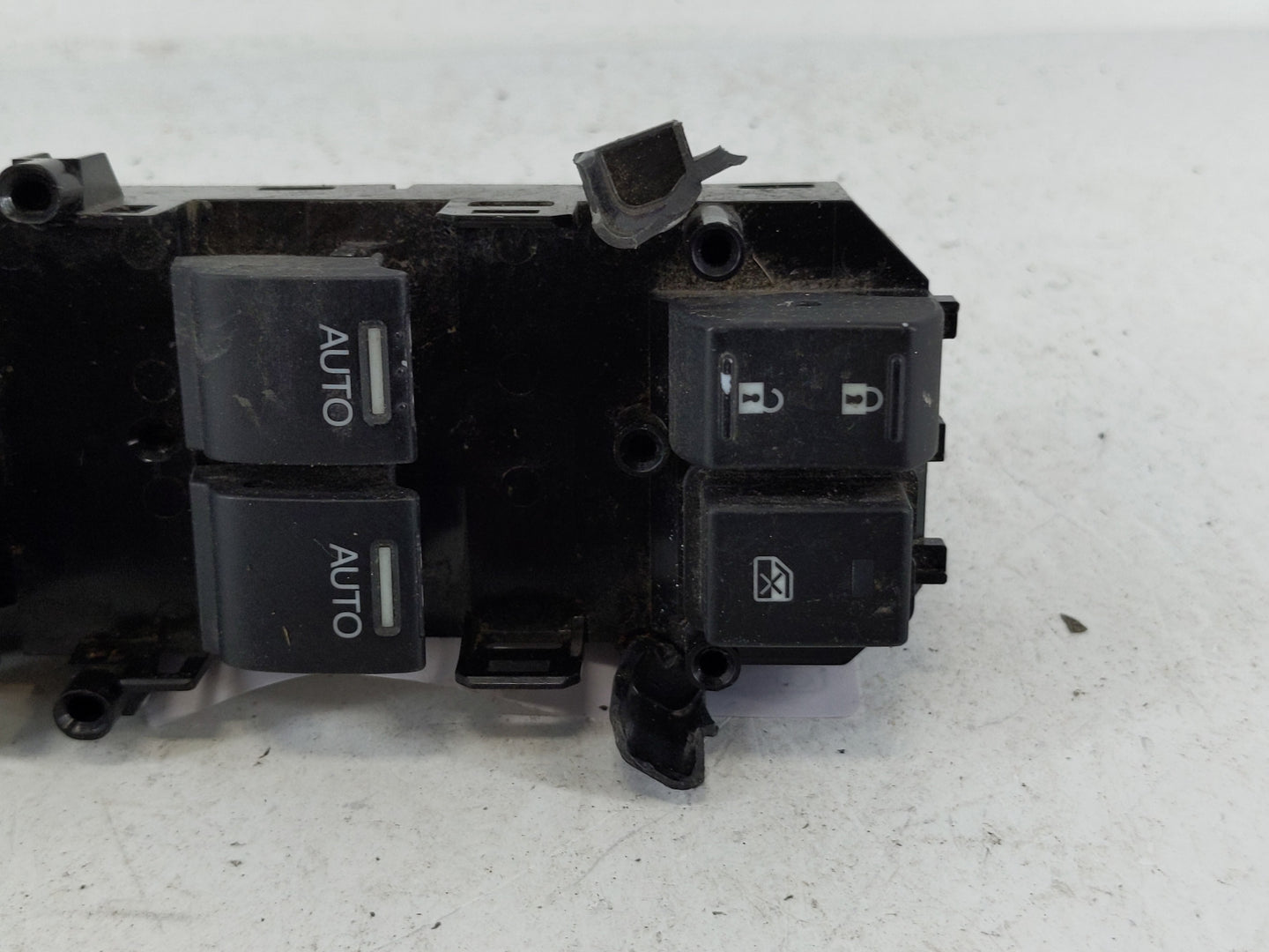 2016-2018 Honda Pilot Master Power Window Switch Replacement Driver Side Left P/N:41730037 Fits OEM Used Auto Parts - Oemuse