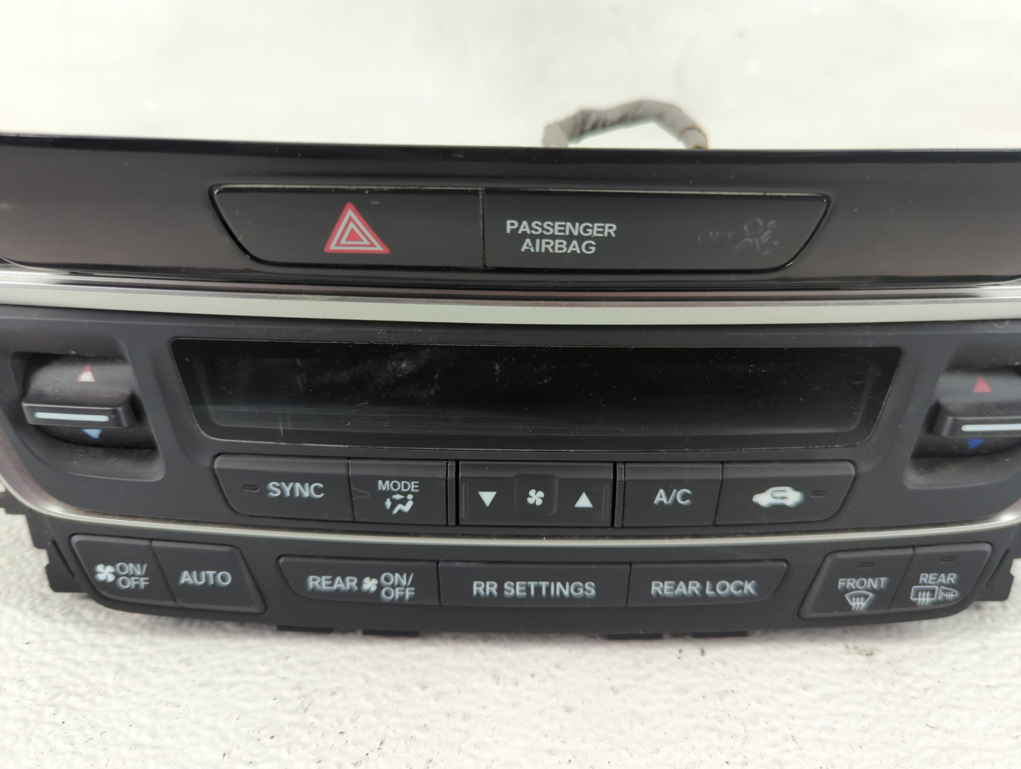 2016-2018 Honda Pilot Climate Control Module Temperature AC/Heater Replacement P/N:79600TG7A920M1 Fits Fits 2016 2017 2018 O