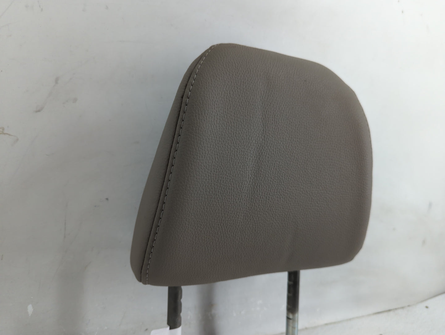 2017 Honda Pilot Headrest Head Rest Rear Seat Fits OEM Used Auto Parts - Oemusedautoparts1.com
