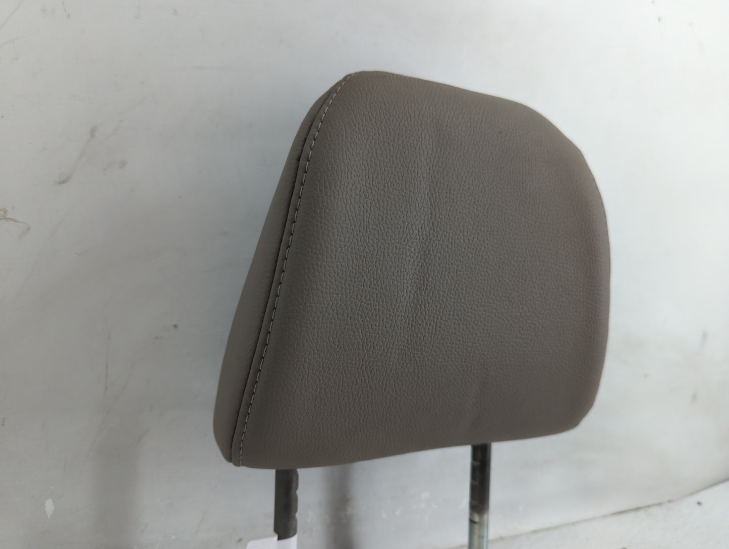 2017 Honda Pilot Headrest Head Rest Rear Seat Fits OEM Used Auto Parts - Oemusedautoparts1.com
