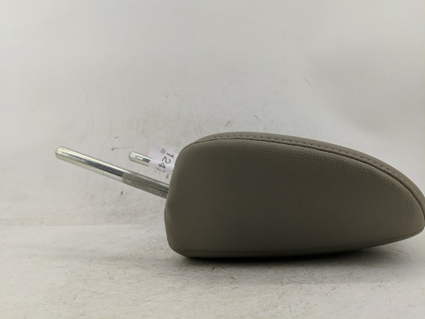 2017 Honda Pilot Headrest Head Rest Front Driver Passenger Seat Fits OEM Used Auto Parts - Oemusedautoparts1.com