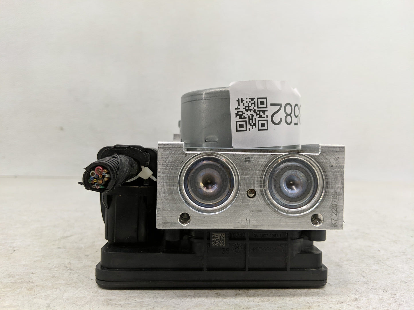 2016-2018 Honda Pilot ABS Pump Control Module Replacement P/N:57110TG8 A040M1 Fits Fits 2016 2017 2018 OEM Used Auto Parts -