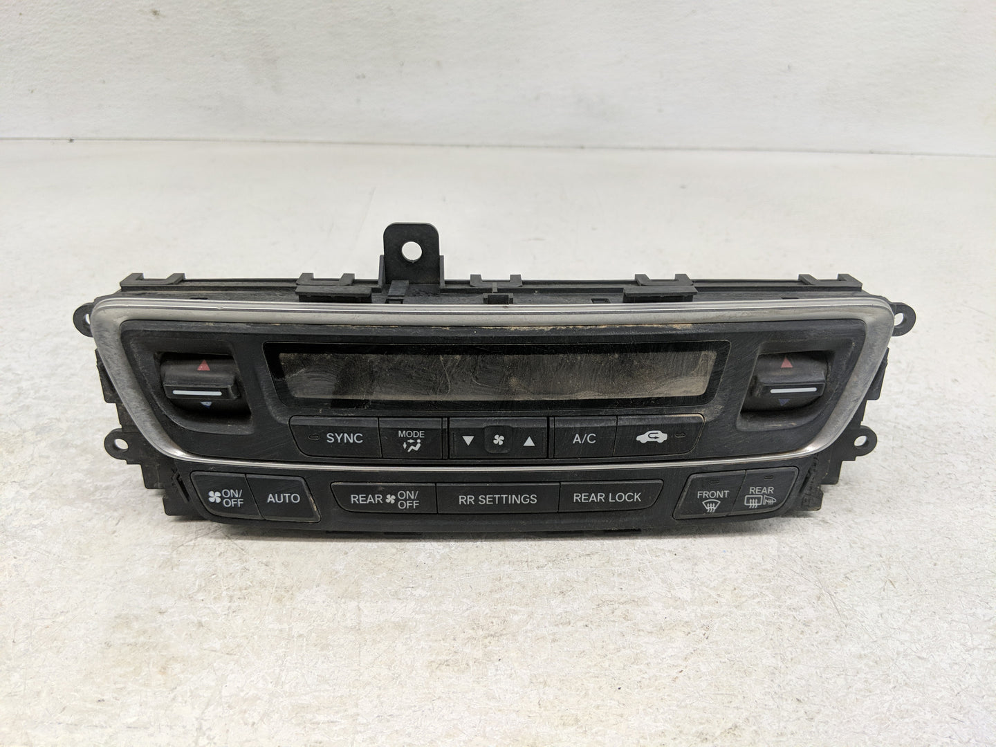 2016-2018 Honda Pilot Climate Control Module Temperature AC/Heater Replacement P/N:0557A2 175225 79600TG7A811M1 Fits OEM Use