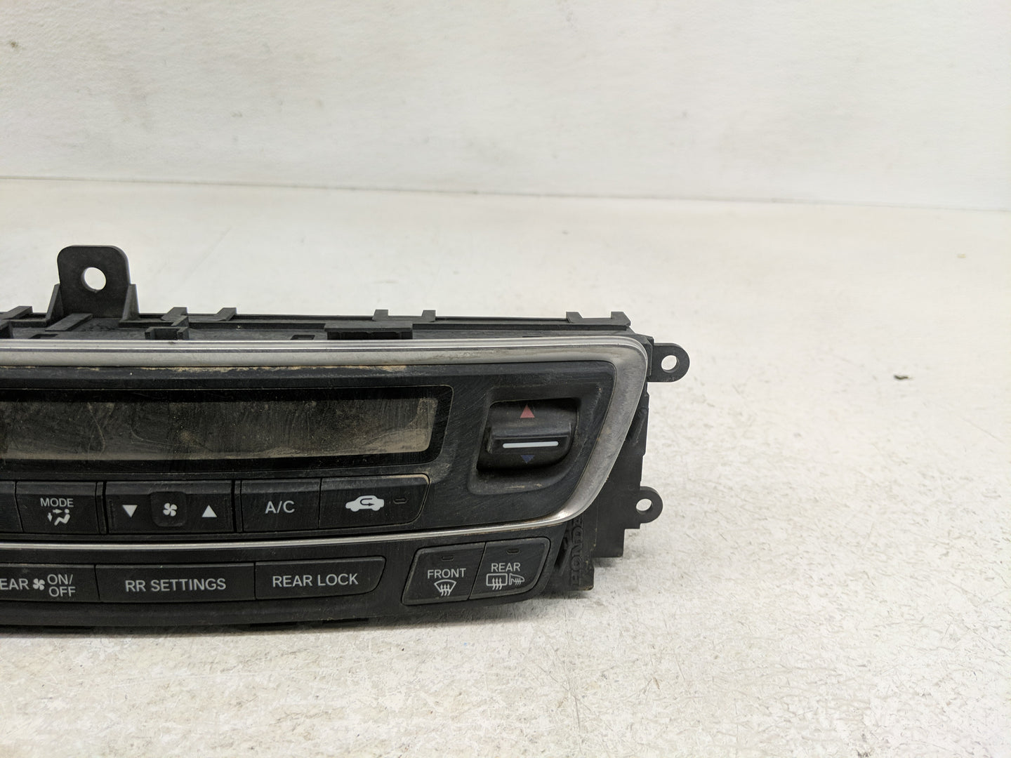 2016-2018 Honda Pilot Climate Control Module Temperature AC/Heater Replacement P/N:0557A2 175225 79600TG7A811M1 Fits OEM Use
