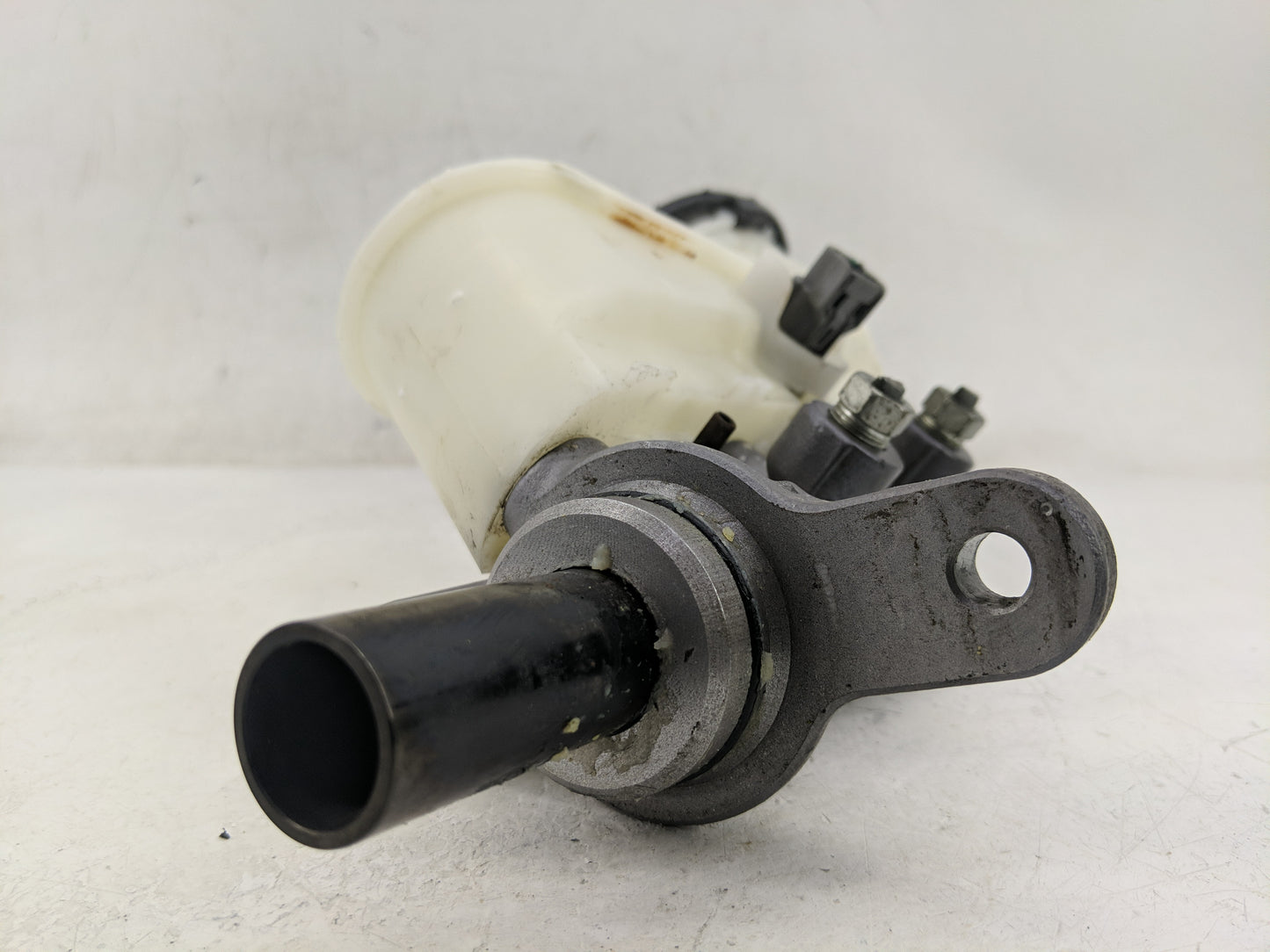 2016-2022 Honda Pilot Brake Master Cylinder - Oemusedautoparts1.com
