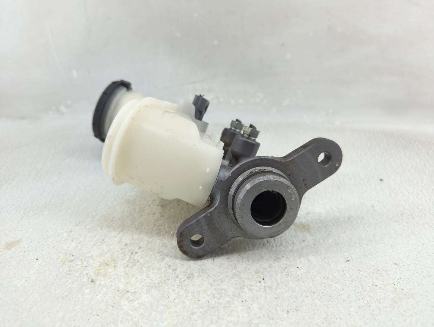 2016-2022 Honda Pilot Brake Master Cylinder - Oemusedautoparts1.com