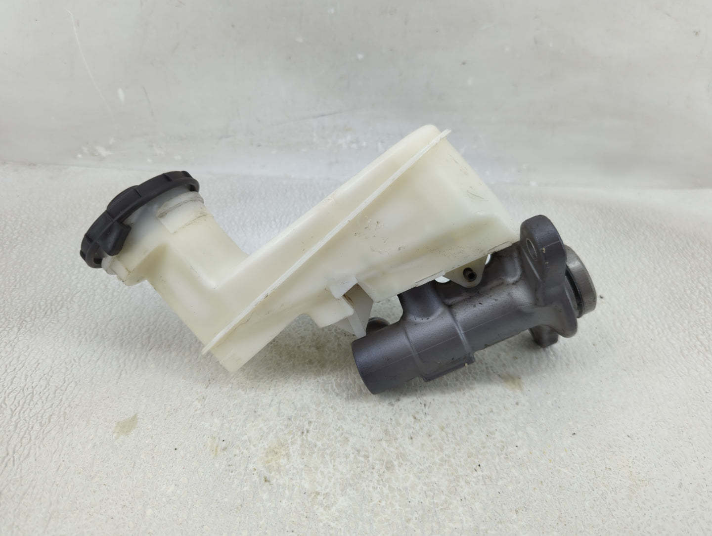 2016-2022 Honda Pilot Brake Master Cylinder - Oemusedautoparts1.com
