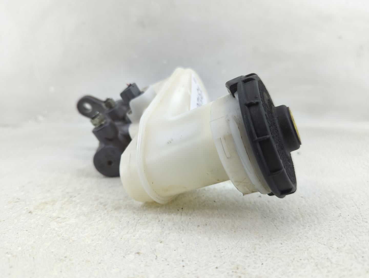 2016-2022 Honda Pilot Brake Master Cylinder - Oemusedautoparts1.com