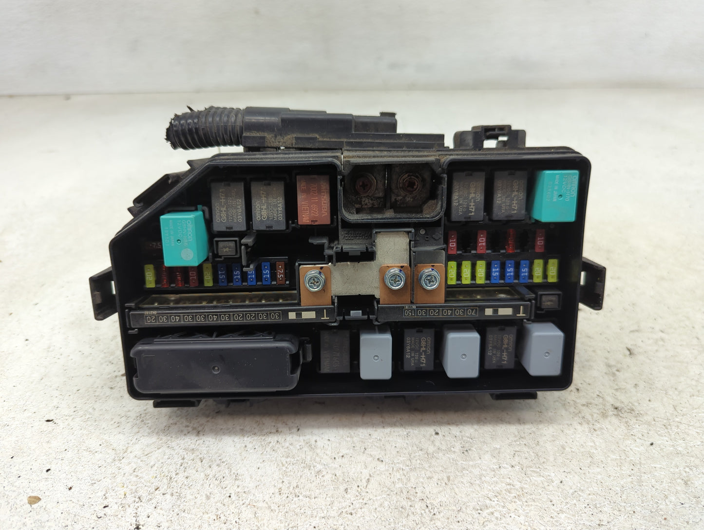 2016-2018 Honda Pilot Fusebox Fuse Box Panel Relay Module Fits Fits 2016 2017 2018 OEM Used Auto Parts - Oemusedautoparts1.c