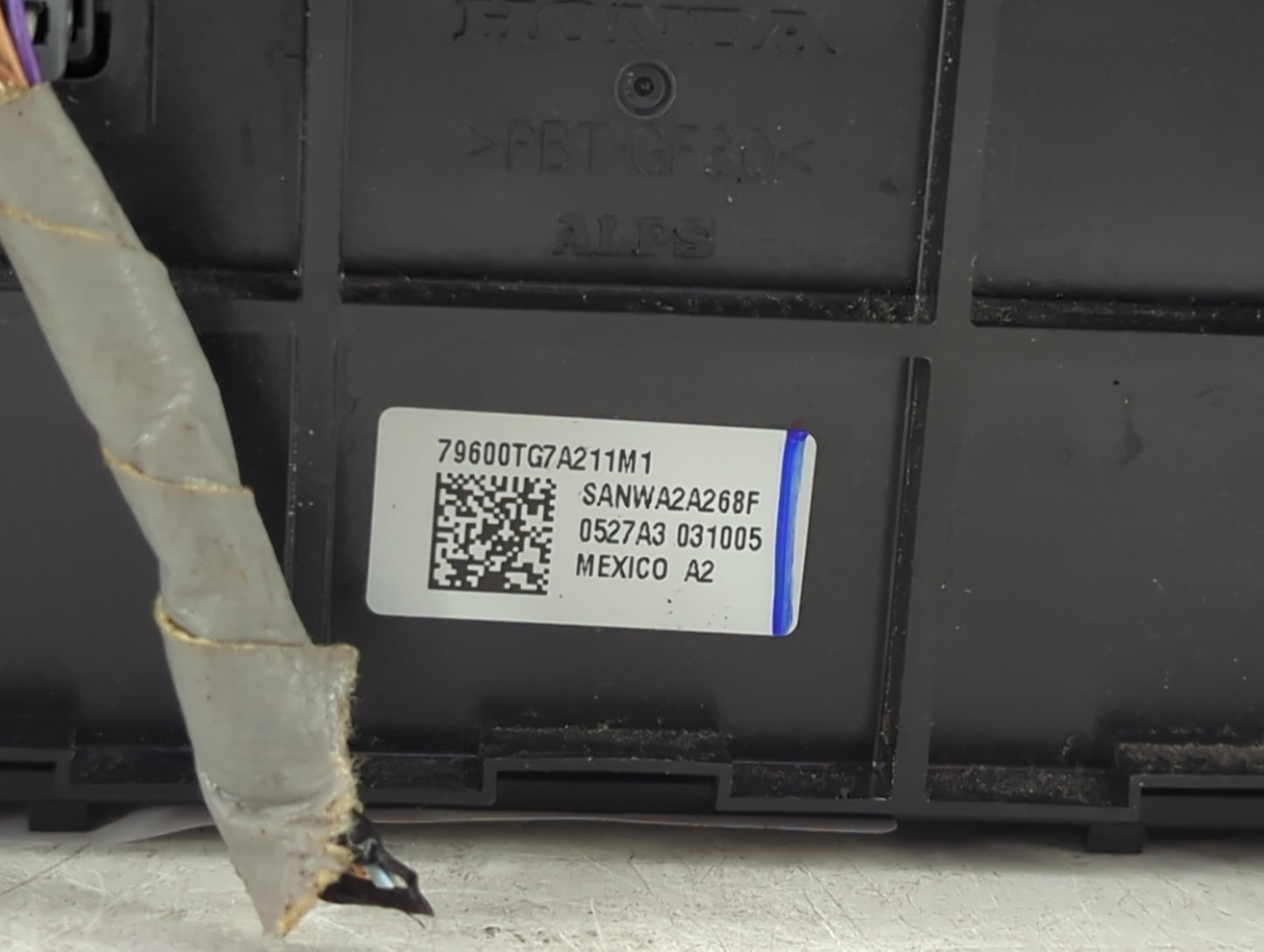 2016-2018 Honda Pilot Climate Control Module Temperature AC/Heater Replacement P/N:79600TG7A211M1 Fits Fits 2016 2017 2018 O