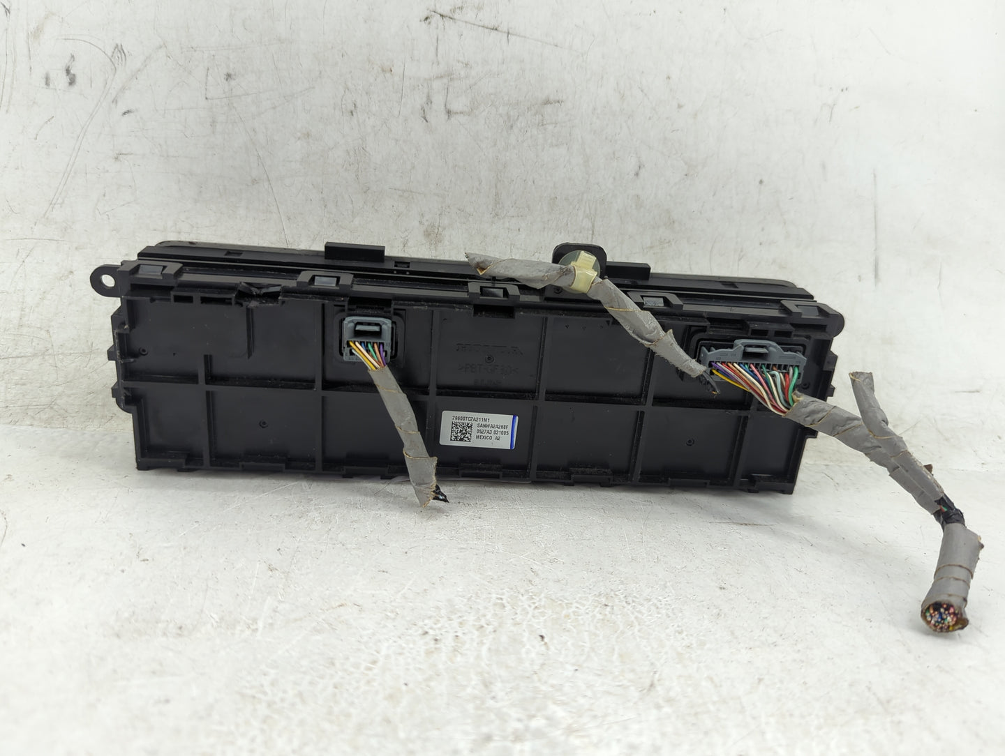 2016-2018 Honda Pilot Climate Control Module Temperature AC/Heater Replacement P/N:79600TG7A211M1 Fits Fits 2016 2017 2018 O