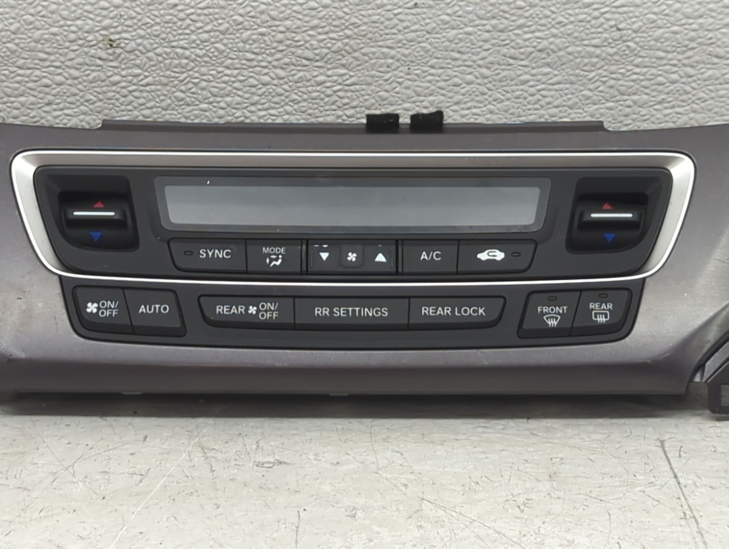 2016-2018 Honda Pilot Climate Control Module Temperature AC/Heater Replacement P/N:79600TG7A220M1 Fits Fits 2016 2017 2018 O