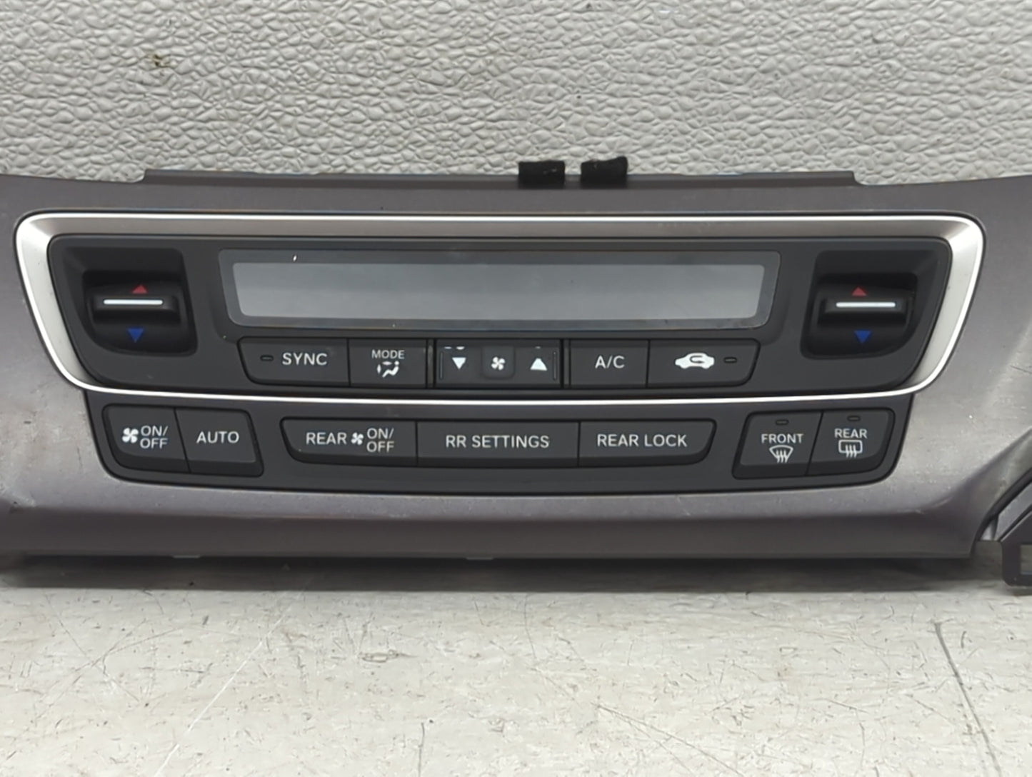 2016-2018 Honda Pilot Climate Control Module Temperature AC/Heater Replacement P/N:79600TG7A220M1 Fits Fits 2016 2017 2018 O