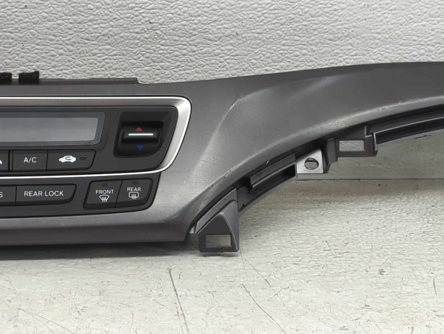 2016-2018 Honda Pilot Climate Control Module Temperature AC/Heater Replacement P/N:79600TG7A220M1 Fits Fits 2016 2017 2018 O