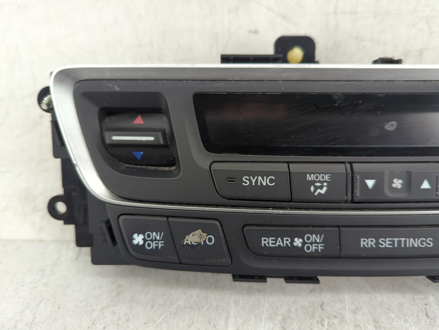 2016-2018 Honda Pilot Climate Control Module Temperature AC/Heater Replacement P/N:79600TG7A211M1 Fits Fits 2016 2017 2018 O