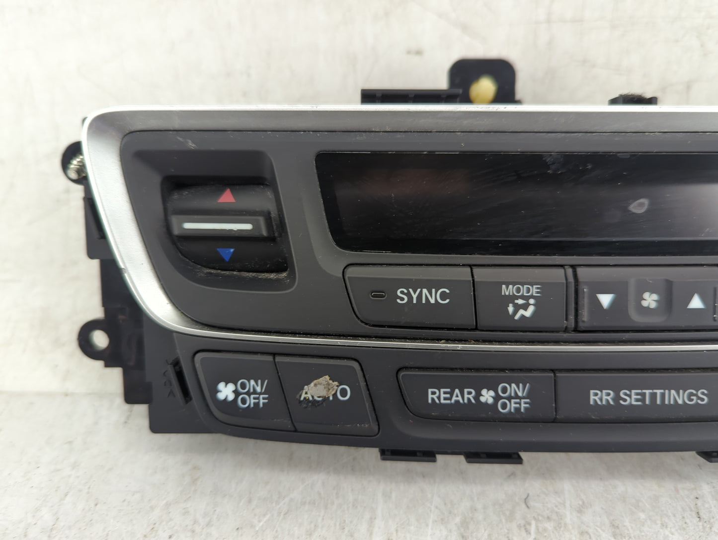 2016-2018 Honda Pilot Climate Control Module Temperature AC/Heater Replacement P/N:79600TG7A211M1 Fits Fits 2016 2017 2018 O