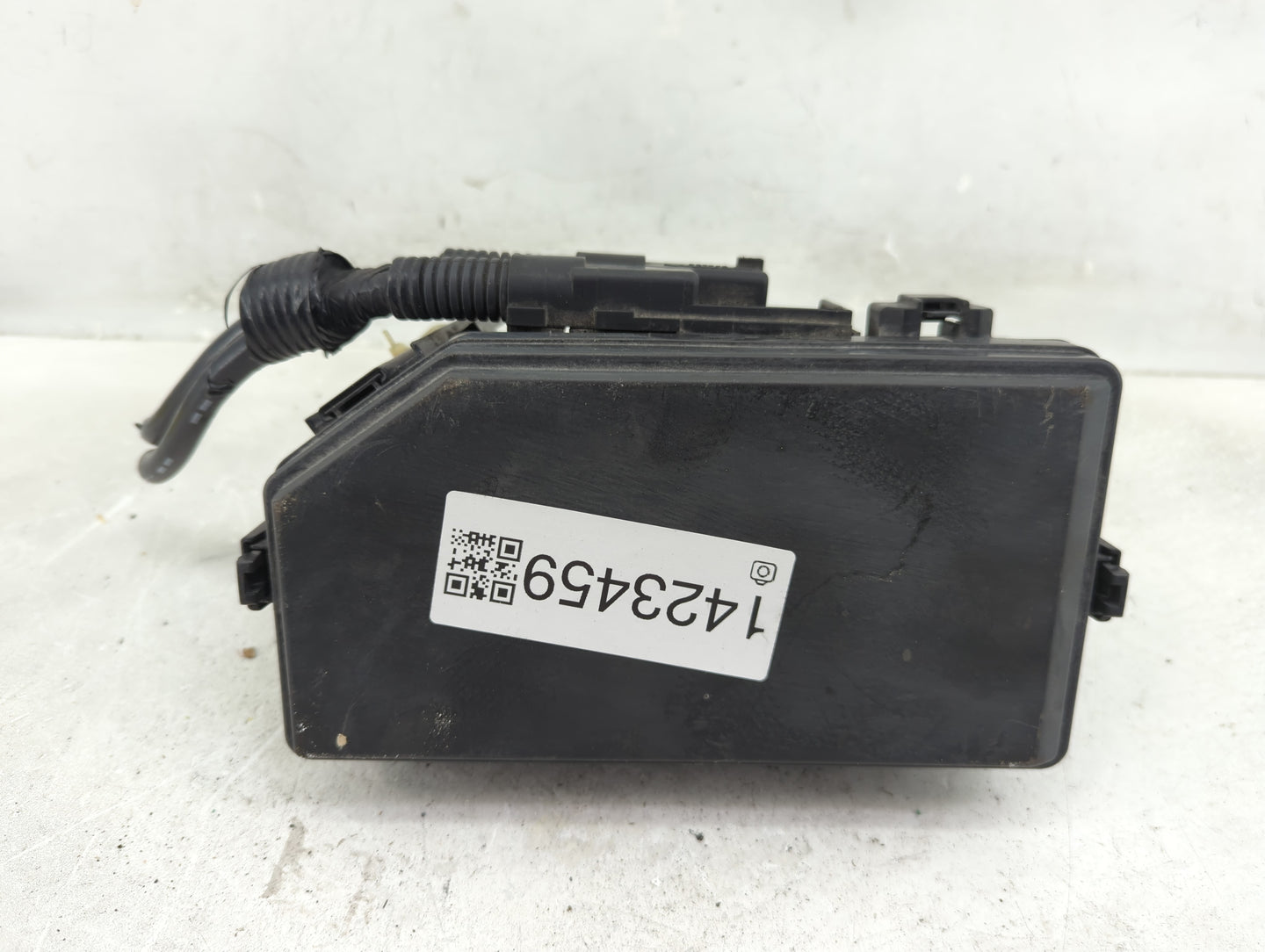 2016-2018 Honda Pilot Fusebox Fuse Box Panel Relay Module Fits Fits 2016 2017 2018 OEM Used Auto Parts - Oemusedautoparts1.c
