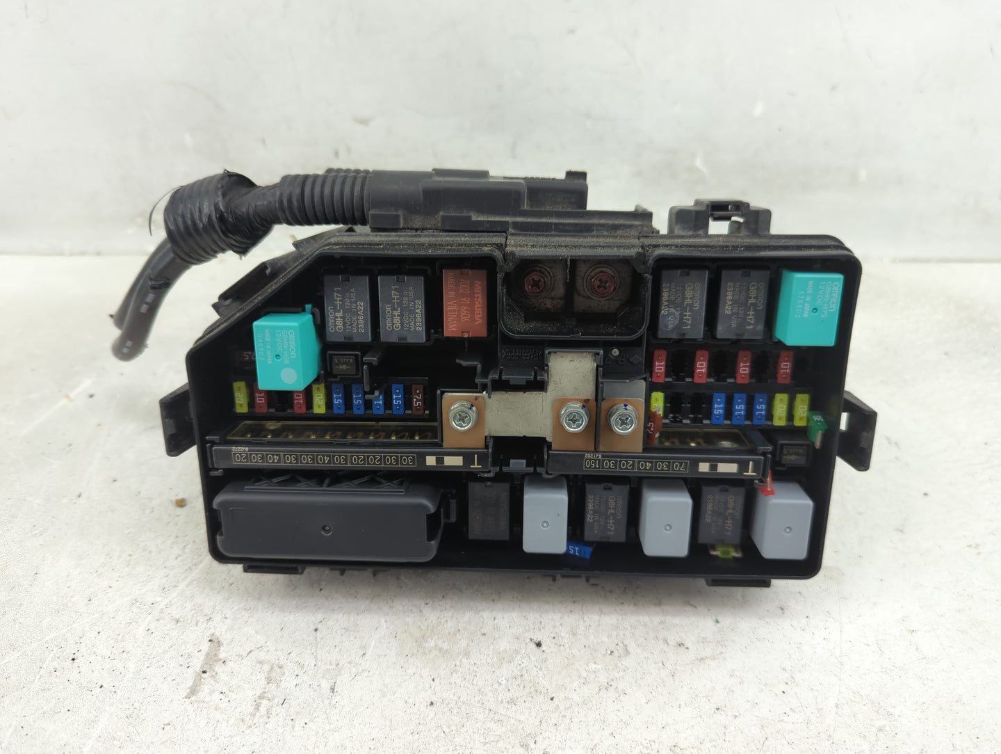 2016-2018 Honda Pilot Fusebox Fuse Box Panel Relay Module Fits Fits 2016 2017 2018 OEM Used Auto Parts - Oemusedautoparts1.c