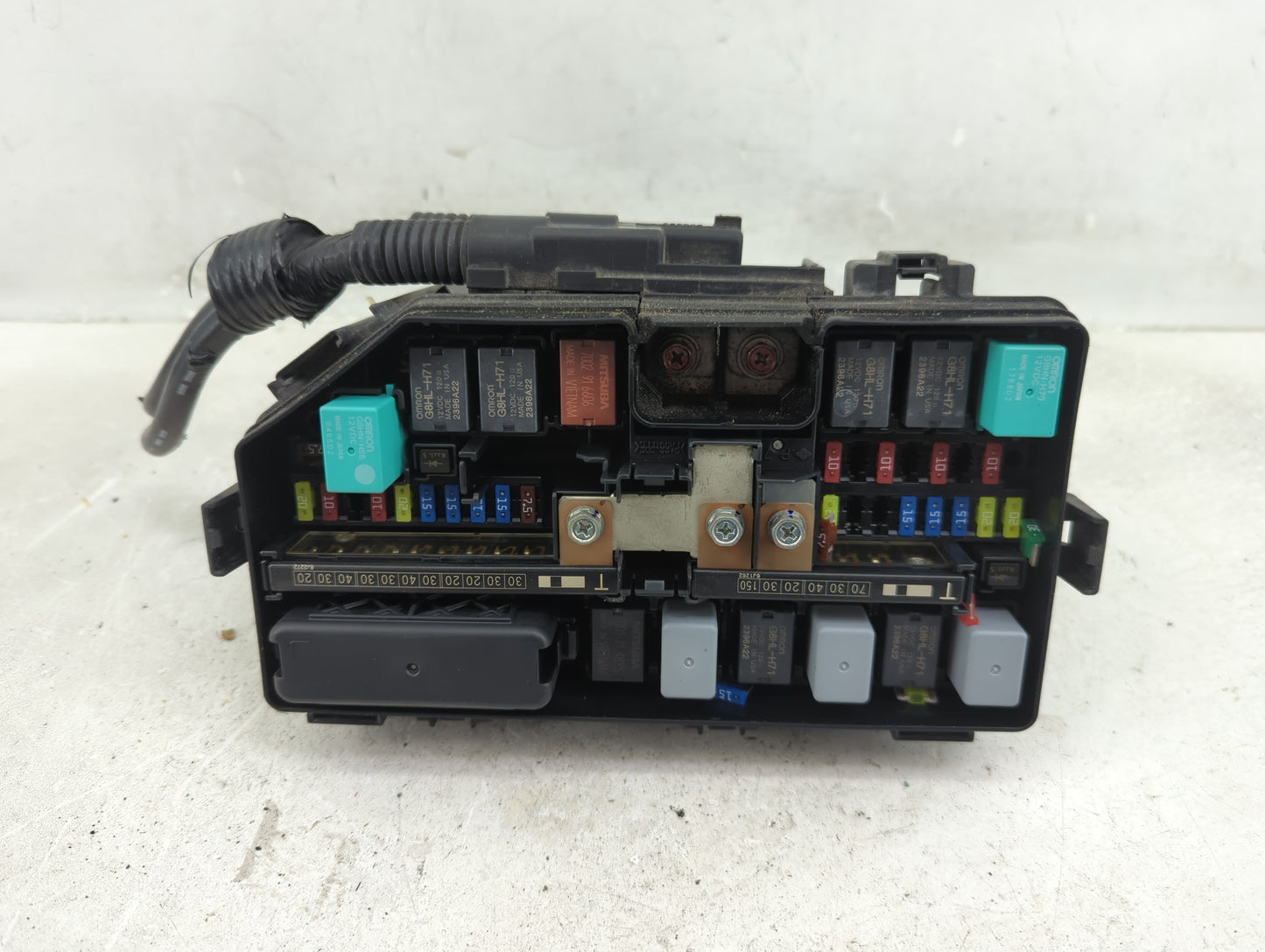 2016-2018 Honda Pilot Fusebox Fuse Box Panel Relay Module Fits Fits 2016 2017 2018 OEM Used Auto Parts - Oemusedautoparts1.c