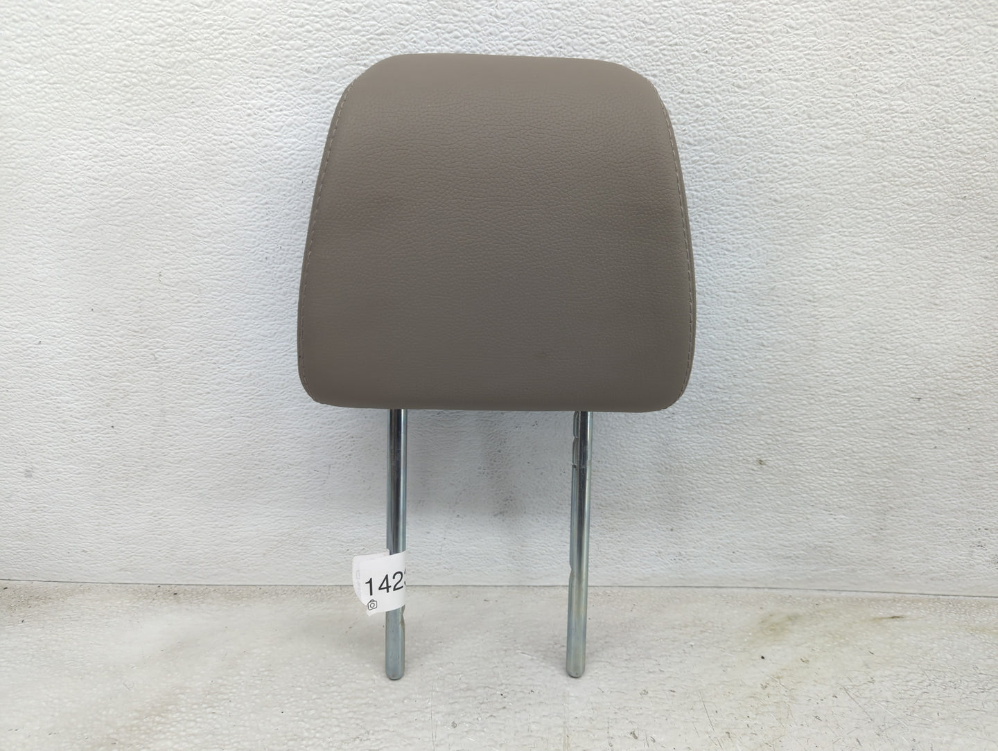 2016-2018 Honda Pilot Headrest Head Rest Front Driver Seat Tan - Oemusedautoparts1.com