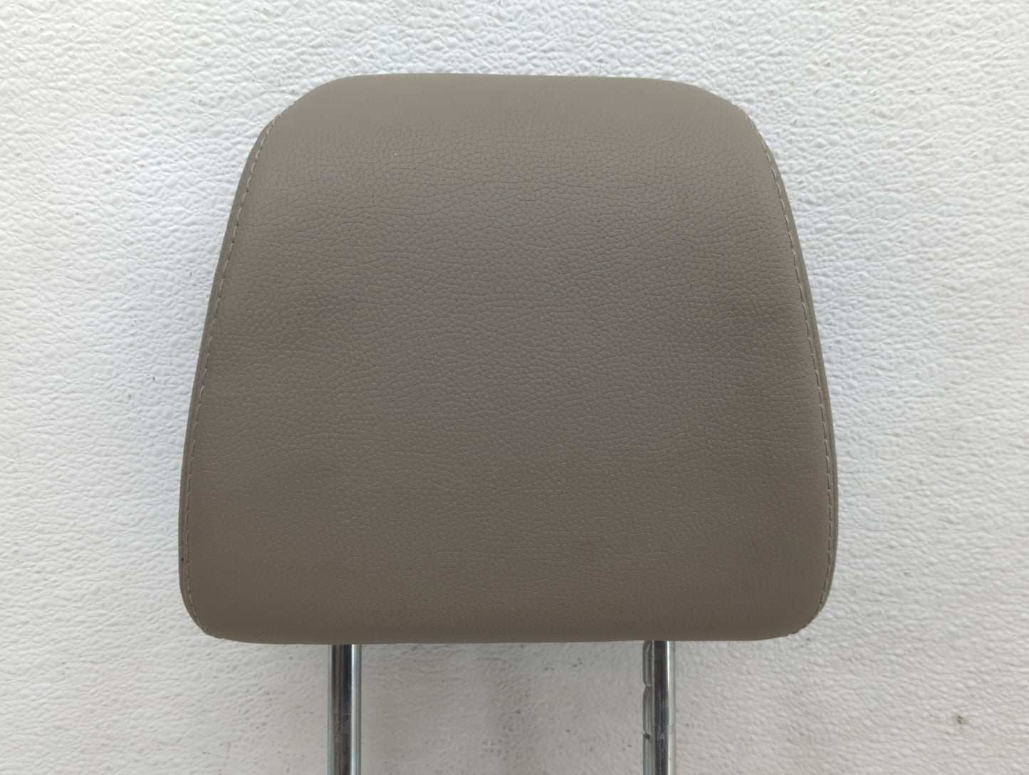 2016-2018 Honda Pilot Headrest Head Rest Front Driver Seat Tan - Oemusedautoparts1.com