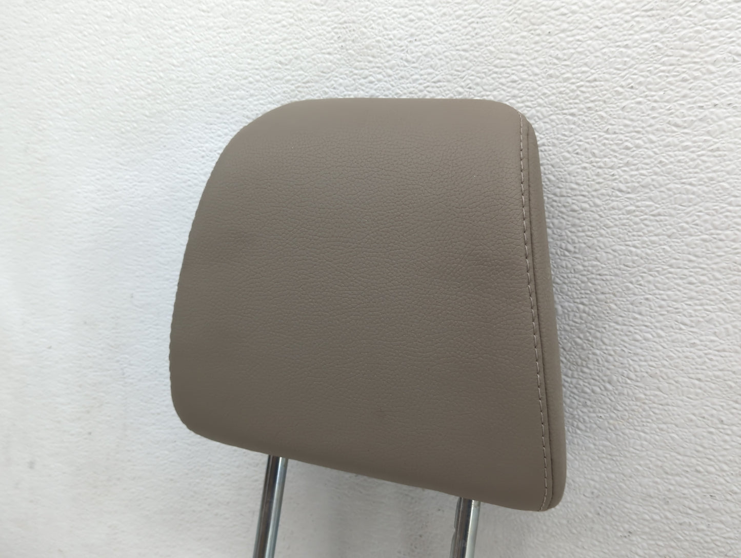 2016-2018 Honda Pilot Headrest Head Rest Front Driver Seat Tan - Oemusedautoparts1.com