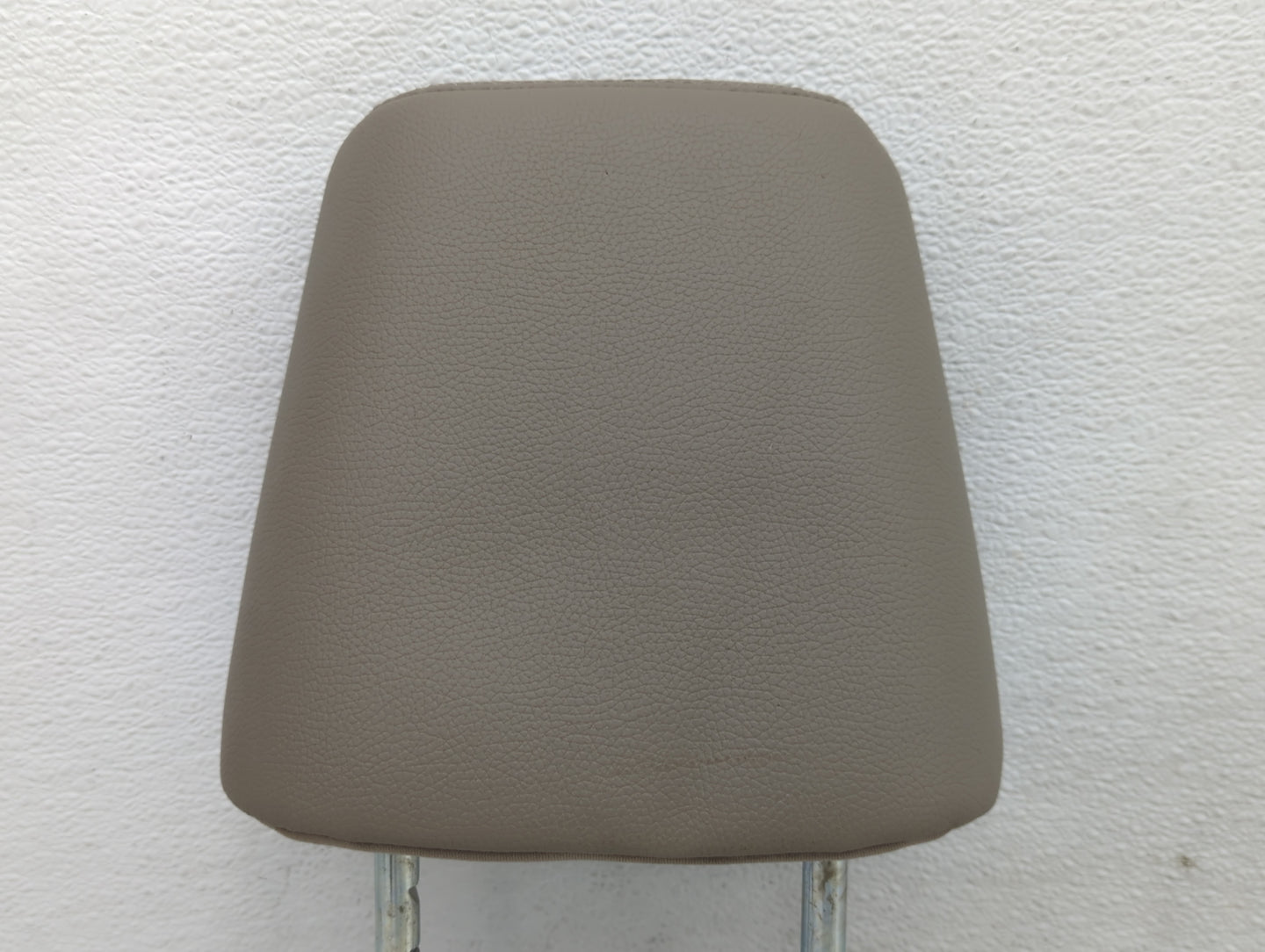 2016-2018 Honda Pilot Headrest Head Rest Front Driver Seat Tan - Oemusedautoparts1.com
