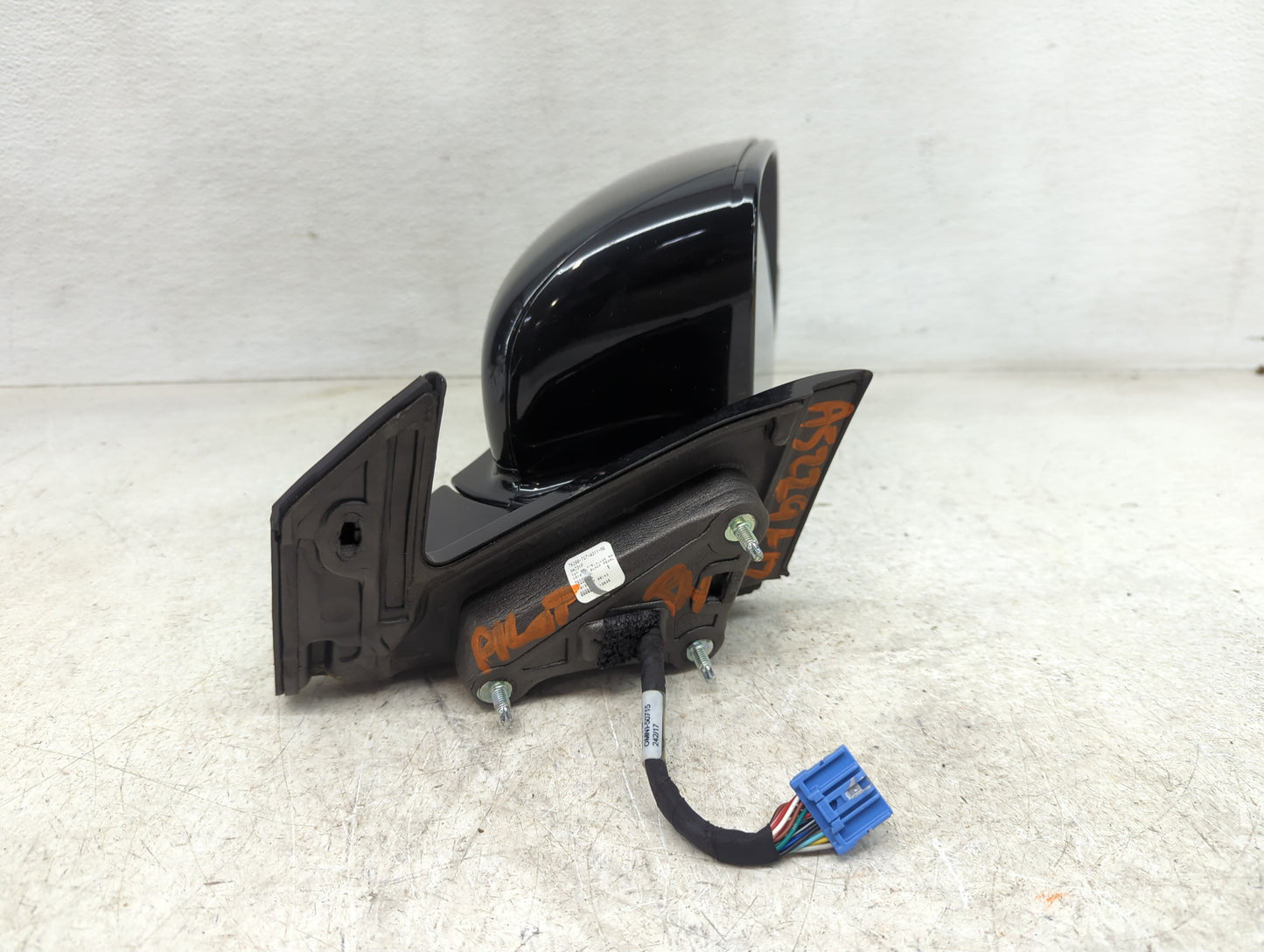 2016-2018 Honda Pilot Passenger Side View Mirror - Right Door Mirror OEM Used - Oemusedautoparts1.com